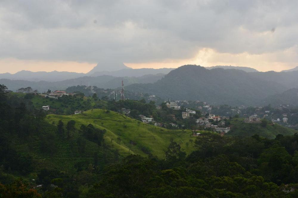 Kandy Highland Unique Hotel Exterior foto